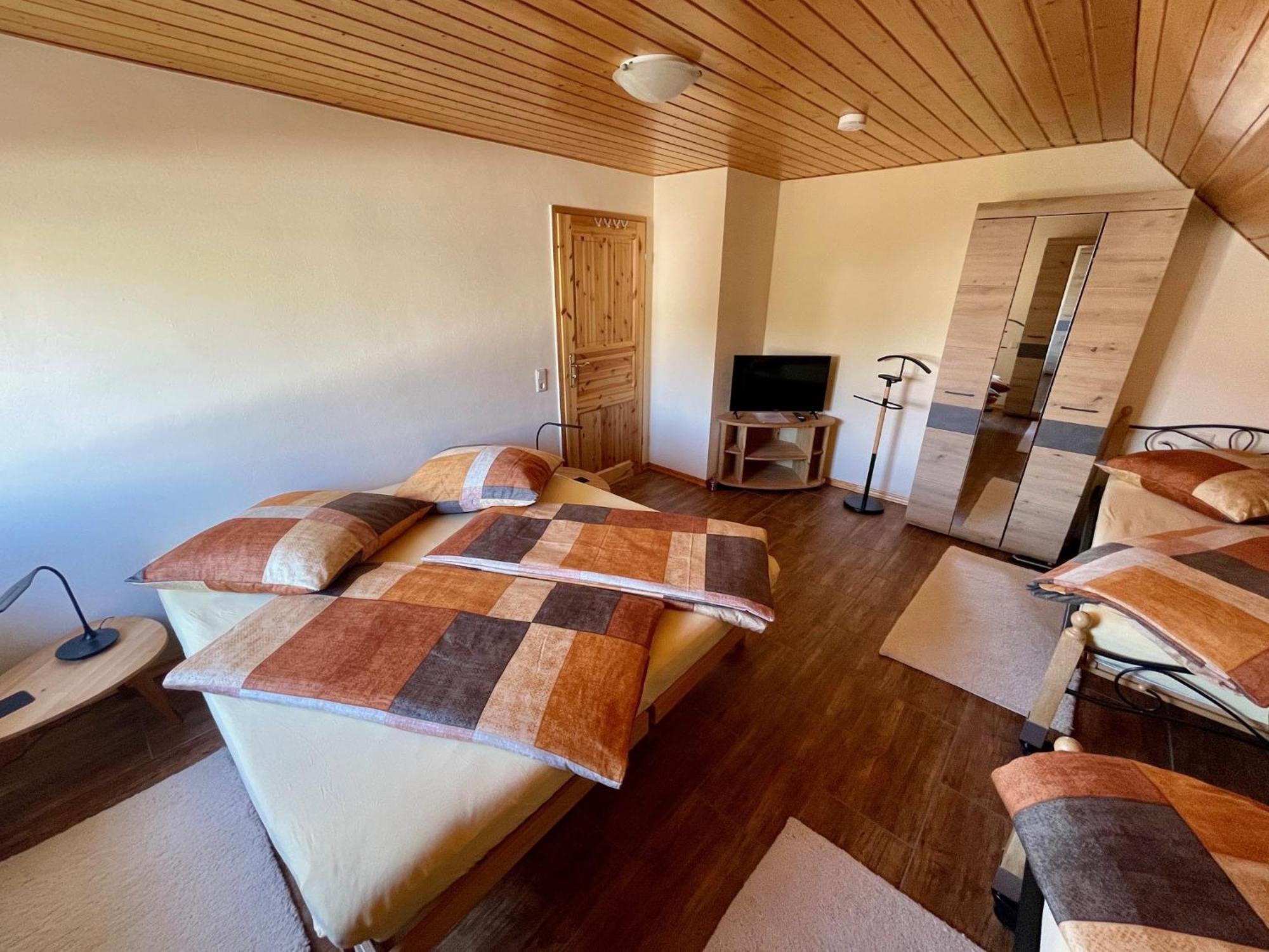 Feriendomizil Marika Apartment Kottenheim Екстериор снимка